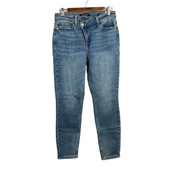 JUDY BLUE Cross Over Jeans Women Relaxed Fit High Rise Med Wash JB88627‎ 7/28 - Picture 1 of 10